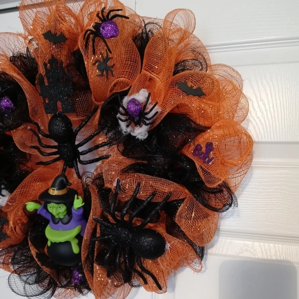 Halloween 14 inch mesh wreath